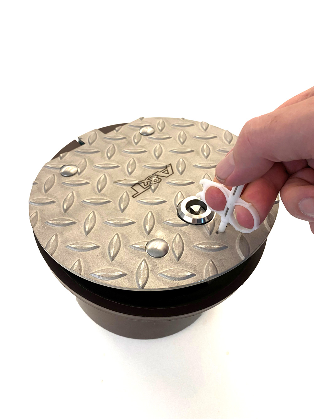 Gartenwasserbox mit Edelstahldeckel